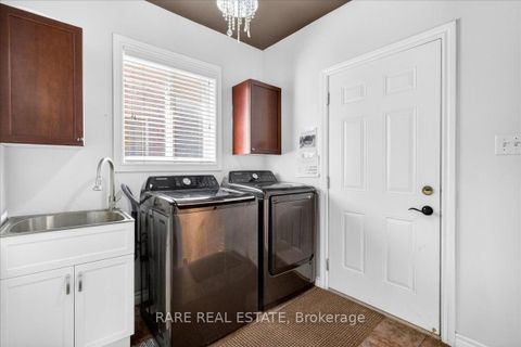 Photo 12 at 7 Michelle Drive, Painswick South, Barrie