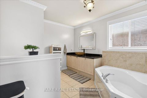 Photo 21 at 7 Michelle Drive, Painswick South, Barrie