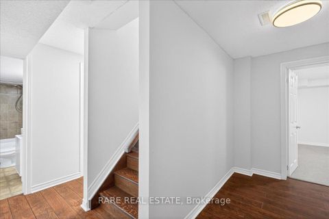 Photo 31 at 7 Michelle Drive, Painswick South, Barrie