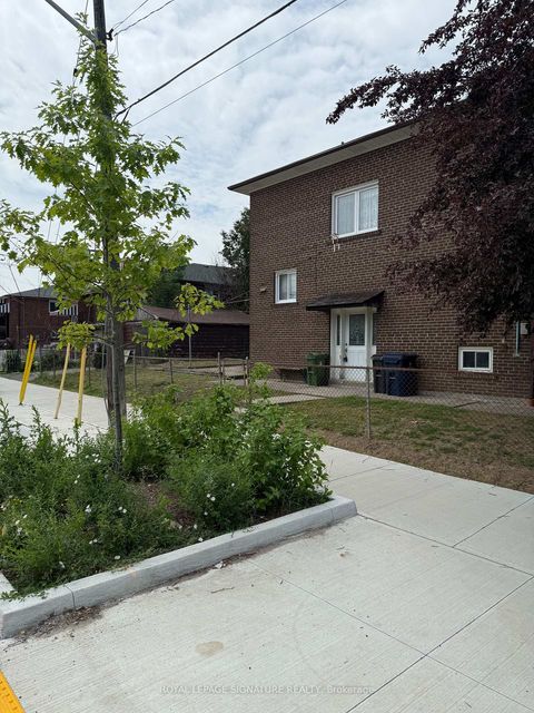 Photo 1 at 67 Stilecroft Drive, York University Heights, Toronto