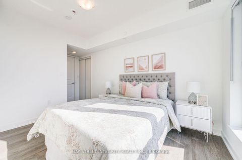 Photo 10 at 205 - 556 Marlee Avenue, Glen Park, Toronto