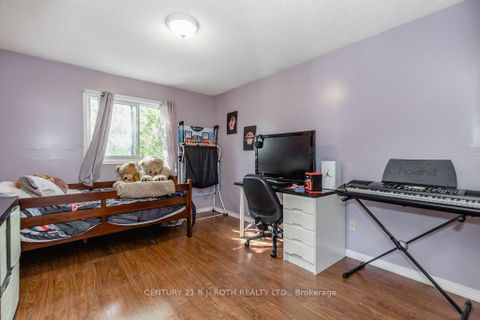 Photo 20 at 99 CARDINAL Street, Cundles East, Barrie