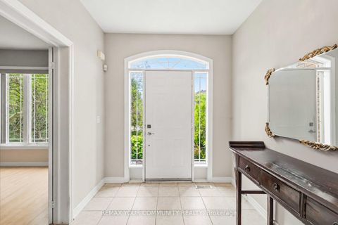 Photo 4 at 40 Hunterwood Chase, Rural Vaughan, Vaughan