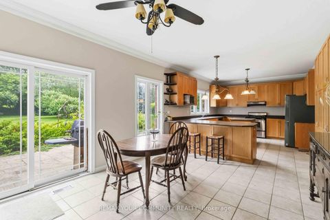 Photo 12 at 40 Hunterwood Chase, Rural Vaughan, Vaughan