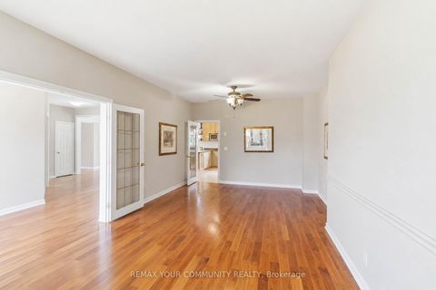 Photo 13 at 40 Hunterwood Chase, Rural Vaughan, Vaughan