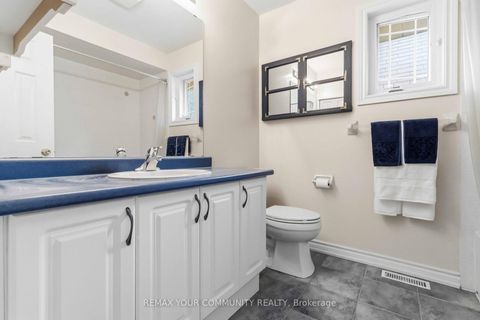 Photo 18 at 40 Hunterwood Chase, Rural Vaughan, Vaughan