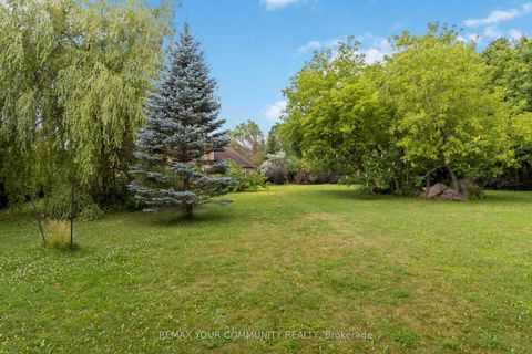 Photo 32 at 40 Hunterwood Chase, Rural Vaughan, Vaughan