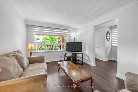 Photo 5 at 256 John Street, Weston, Toronto