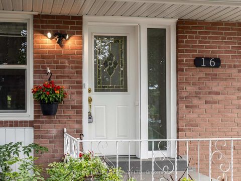 Photo 6 at 16 Dunboyne Court, Branson, Toronto