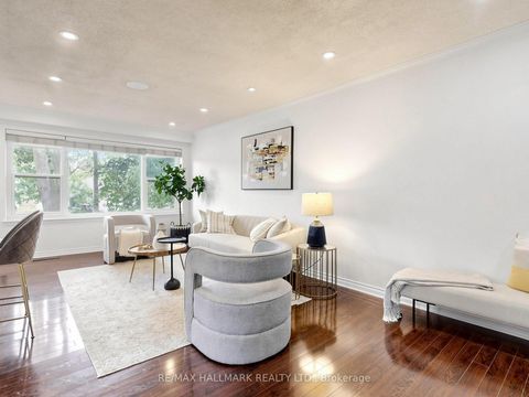 Photo 8 at 16 Dunboyne Court, Branson, Toronto