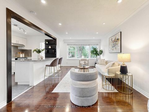 Photo 9 at 16 Dunboyne Court, Branson, Toronto
