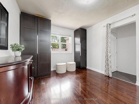 Photo 26 at 16 Dunboyne Court, Branson, Toronto