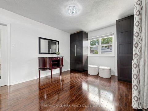 Photo 28 at 16 Dunboyne Court, Branson, Toronto