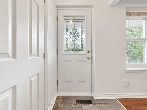 Photo 31 at 16 Dunboyne Court, Branson, Toronto
