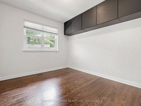 Photo 35 at 16 Dunboyne Court, Branson, Toronto