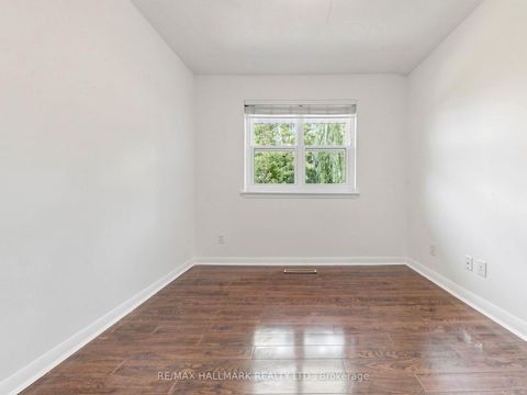 Photo 38 at 16 Dunboyne Court, Branson, Toronto