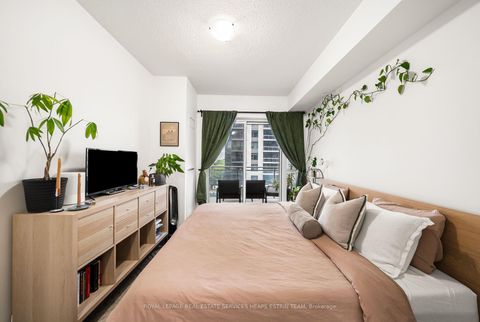 Photo 9 at 704 - 83 Redpath Avenue, Mount Pleasant West, Toronto