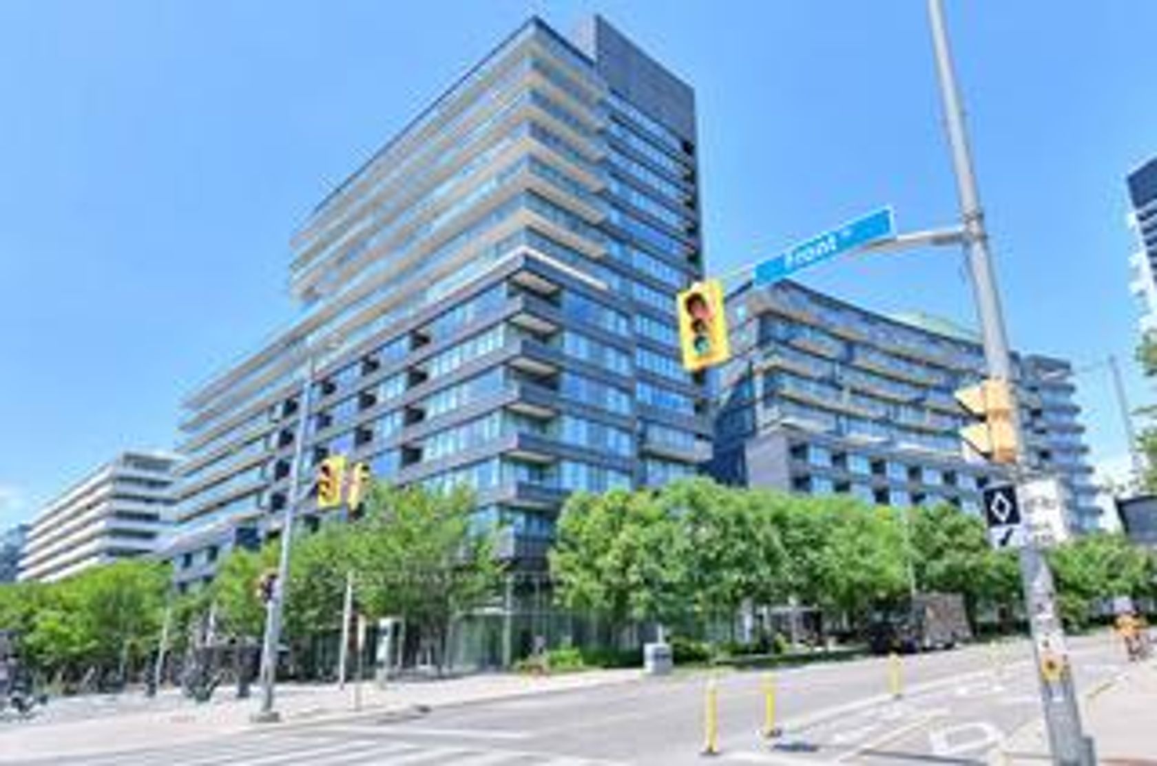 N817 - 120 Bayview Avenue, Waterfront Communities C8, Toronto 