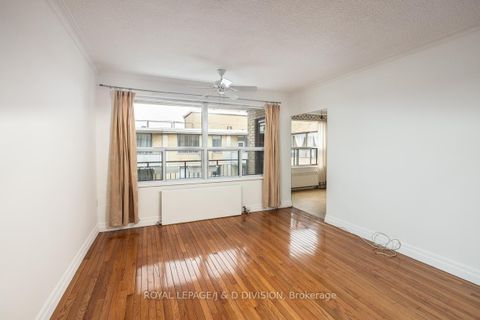 Photo 2 at 716 - 660 Eglinton Avenue W, Forest Hill North, Toronto