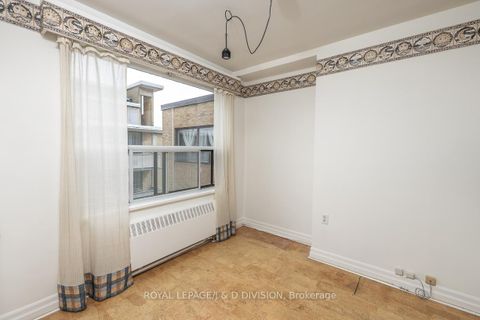 Photo 5 at 716 - 660 Eglinton Avenue W, Forest Hill North, Toronto