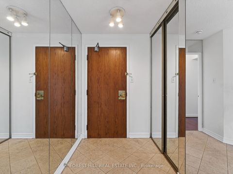 Photo 3 at 203 - 343 Clark Avenue W, Yorkhill, Vaughan