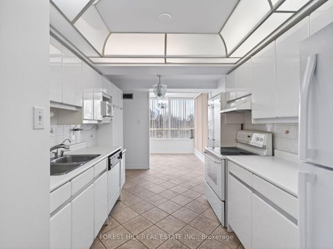 Photo 5 at 203 - 343 Clark Avenue W, Yorkhill, Vaughan