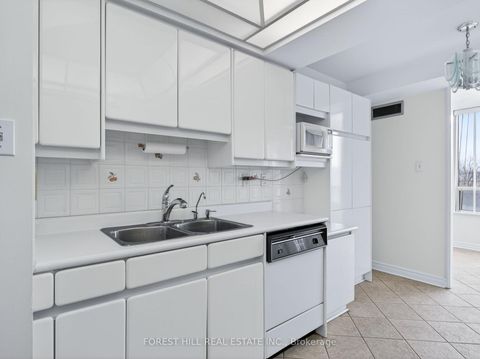 Photo 7 at 203 - 343 Clark Avenue W, Yorkhill, Vaughan