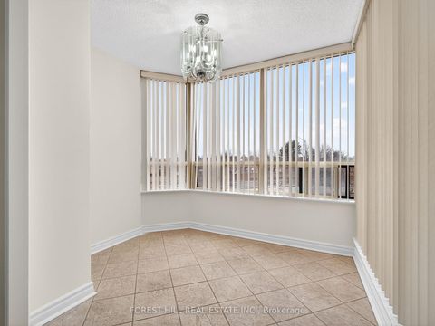 Photo 9 at 203 - 343 Clark Avenue W, Yorkhill, Vaughan