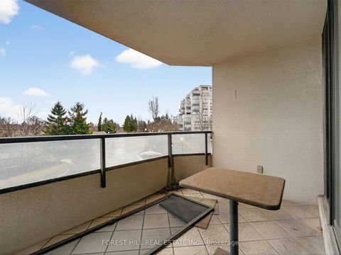 Photo 29 at 203 - 343 Clark Avenue W, Yorkhill, Vaughan