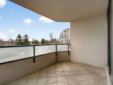 Photo 33 at 203 - 343 Clark Avenue W, Yorkhill, Vaughan