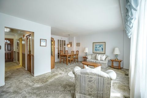 Photo 8 at 24 - 94 George Henry Boulevard, Henry Farm, Toronto