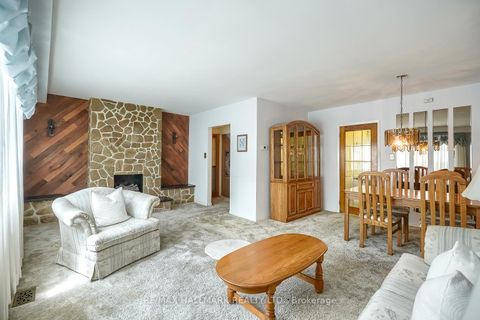 Photo 10 at 24 - 94 George Henry Boulevard, Henry Farm, Toronto