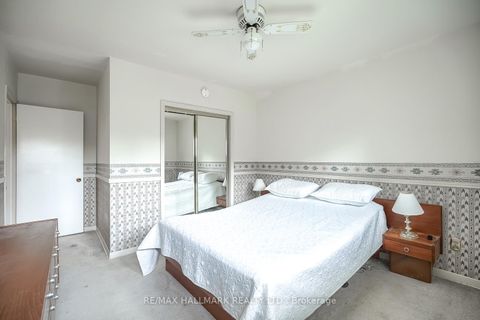 Photo 25 at 24 - 94 George Henry Boulevard, Henry Farm, Toronto