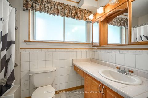 Photo 27 at 24 - 94 George Henry Boulevard, Henry Farm, Toronto