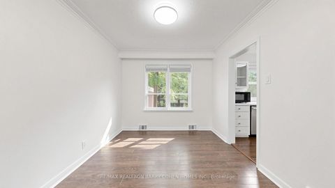 Photo 10 at 3 Greengate Road, Don Mills, Toronto