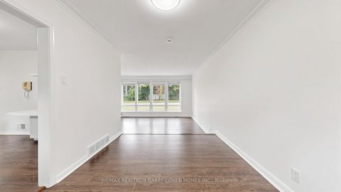 Photo 12 at 3 Greengate Road, Don Mills, Toronto
