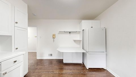 Photo 17 at 3 Greengate Road, Don Mills, Toronto