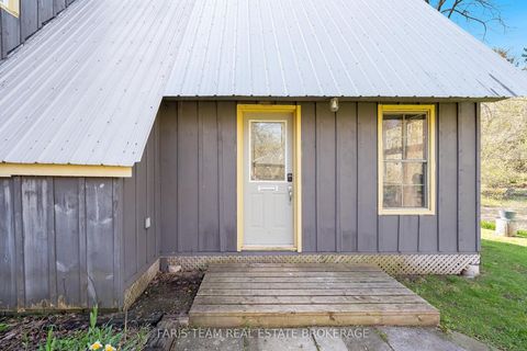 Photo 3 at 7237 6/7 Sideroad Nottawasaga, Rural Clearview, Clearview