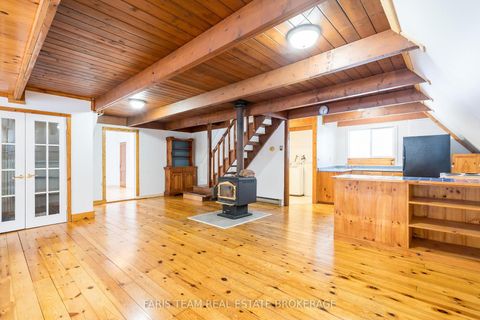 Photo 8 at 7237 6/7 Sideroad Nottawasaga, Rural Clearview, Clearview
