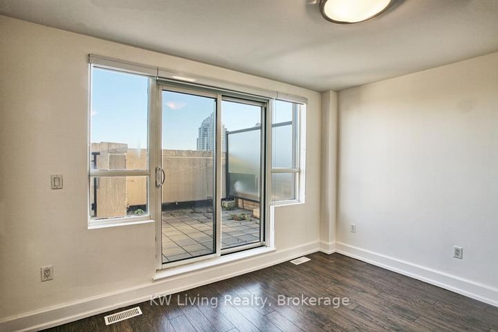 Photo 12 at PH13 - 650 Sheppard Avenue E, Bayview Village, Toronto
