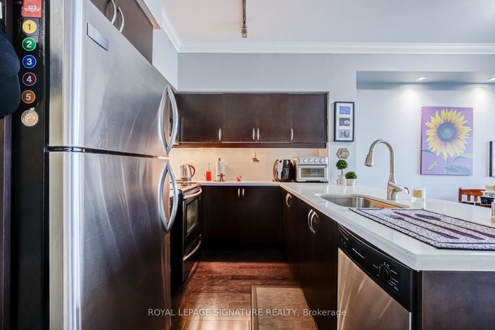 Photo 11 at 1312 - 2885 Bayview Avenue, Bayview Village, Toronto