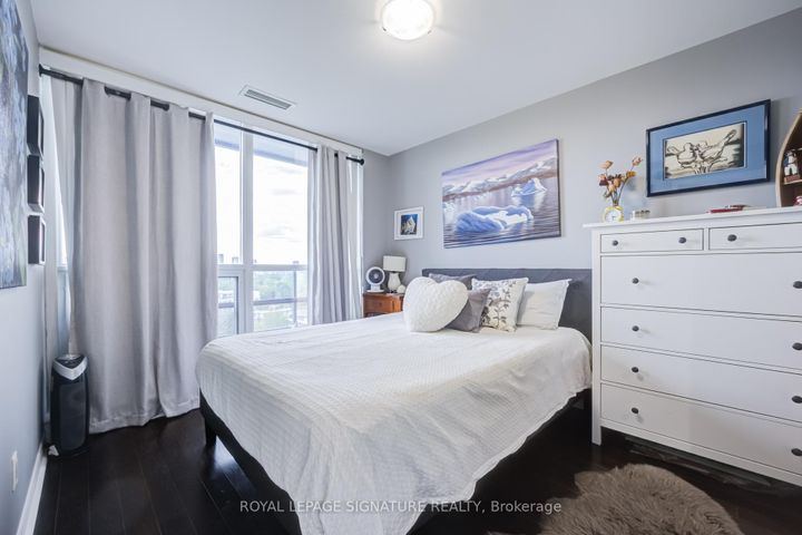 Photo 23 at 1312 - 2885 Bayview Avenue, Bayview Village, Toronto