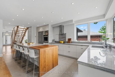 Photo 8 at 8 Firwood Crescent, Rosethorn, Toronto