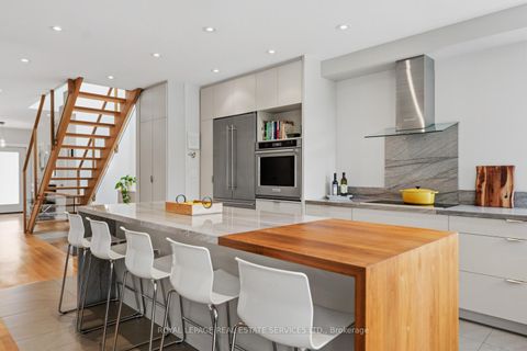 Photo 9 at 8 Firwood Crescent, Rosethorn, Toronto
