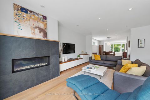 Photo 11 at 8 Firwood Crescent, Rosethorn, Toronto