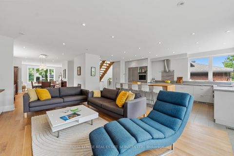 Photo 14 at 8 Firwood Crescent, Rosethorn, Toronto
