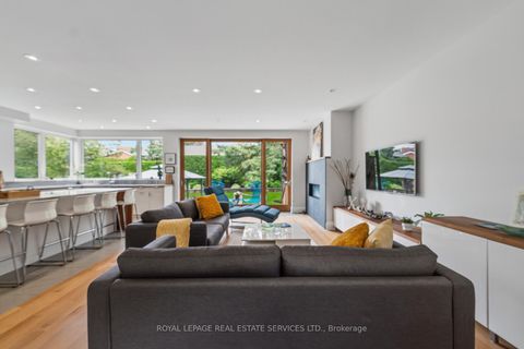 Photo 15 at 8 Firwood Crescent, Rosethorn, Toronto
