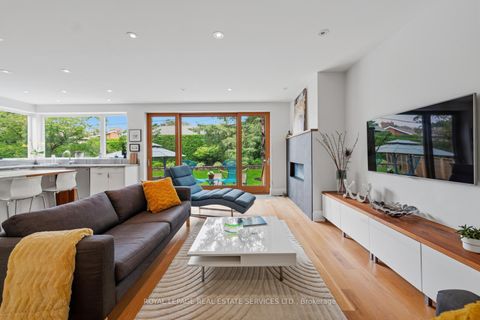 Photo 16 at 8 Firwood Crescent, Rosethorn, Toronto