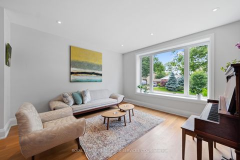 Photo 19 at 8 Firwood Crescent, Rosethorn, Toronto
