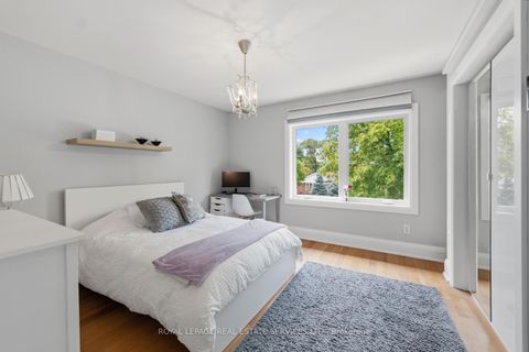 Photo 31 at 8 Firwood Crescent, Rosethorn, Toronto